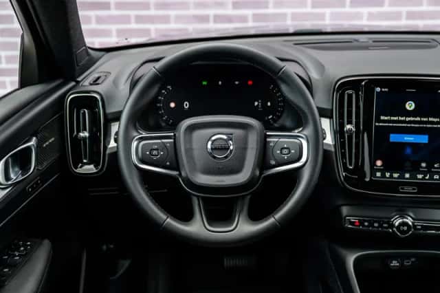 Volvo XC40 (2026) thumbnail 4