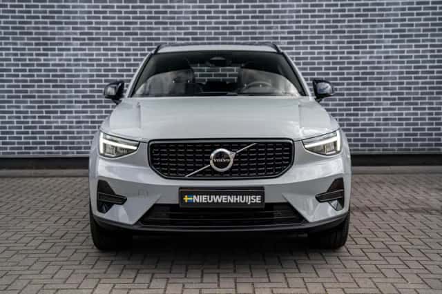 Volvo XC40 (2026) thumbnail 2