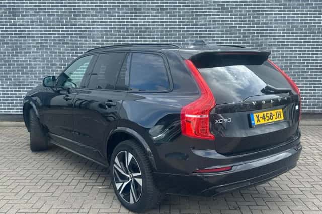 Volvo XC90 (2021) thumbnail 4