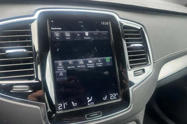 Volvo XC90 (2021) thumbnail 5