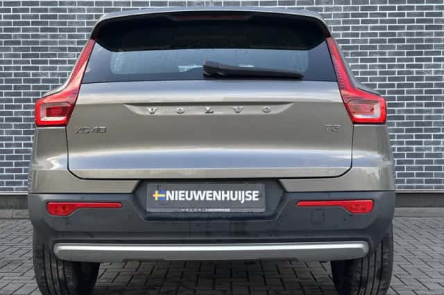 Volvo XC40 (2021) thumbnail 6