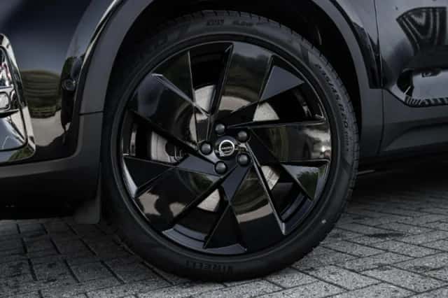 Volvo EX40 (2026) thumbnail 6