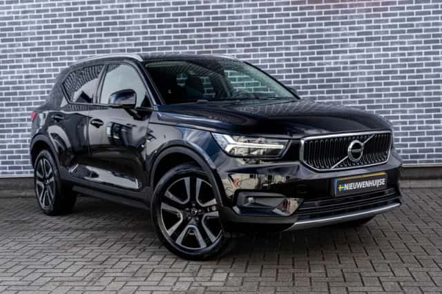 Volvo XC40 (2020) thumbnail 2
