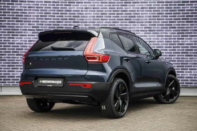 Volvo EX40 (2026) thumbnail 3