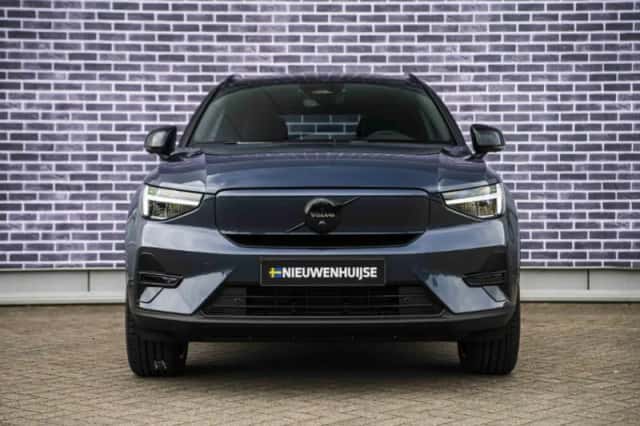 Volvo EX40 (2026) thumbnail 4