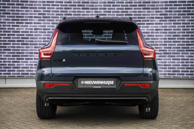 Volvo EX40 (2026) thumbnail 5