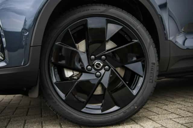Volvo EX40 (2026) thumbnail 6