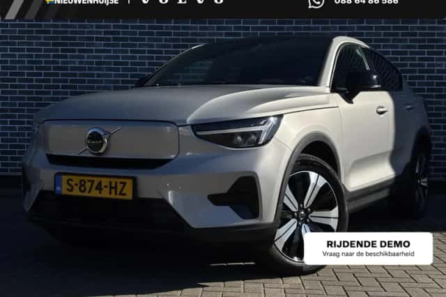 Volvo C40 (2023) thumbnail 1