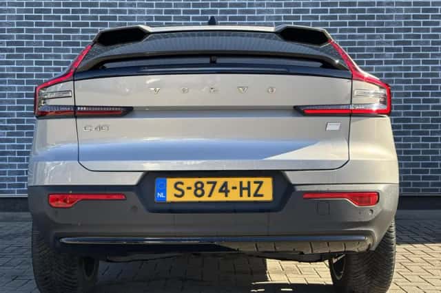 Volvo C40 (2023) thumbnail 4