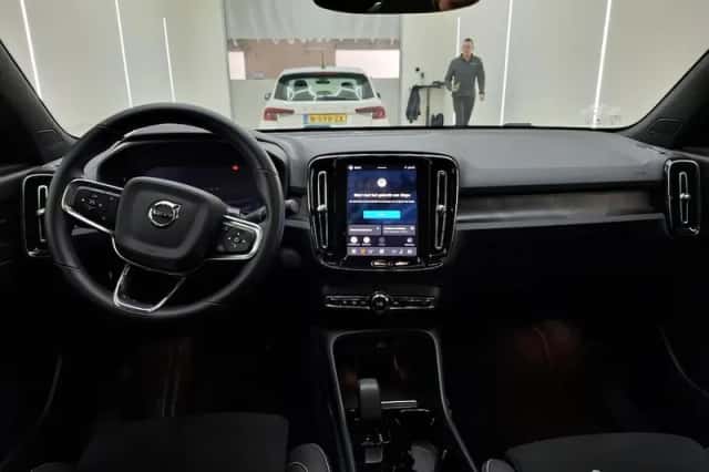 Volvo C40 (2022) thumbnail 4