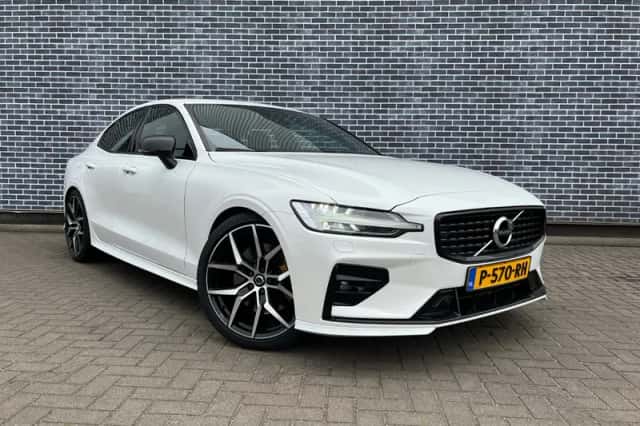 Volvo S60 (2022) thumbnail 3