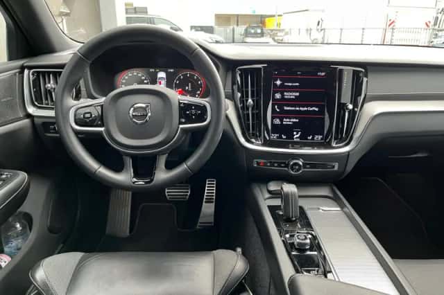Volvo S60 (2022) thumbnail 5