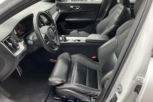 Volvo S60 (2022) thumbnail 6