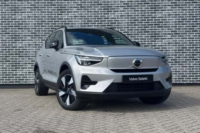 Volvo EX40 (2025) thumbnail 3