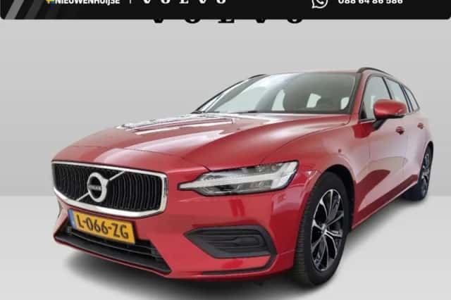 Volvo V60 (2021) thumbnail 1