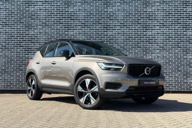 Volvo XC40 (2022) thumbnail 3