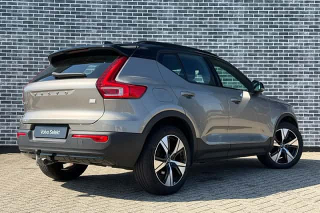 Volvo XC40 (2022) thumbnail 5