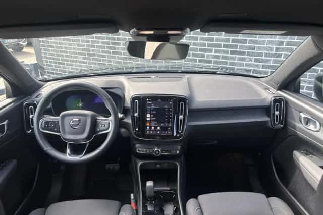 Volvo XC40 (2022) thumbnail 2