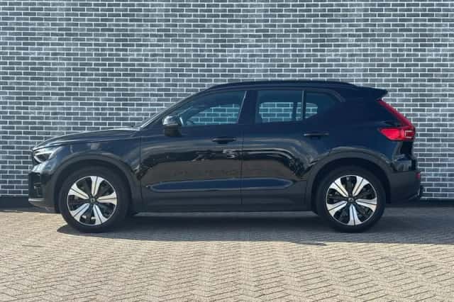 Volvo XC40 (2022) thumbnail 4