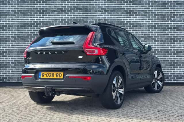 Volvo XC40 (2022) thumbnail 5