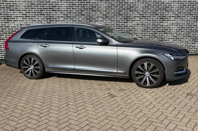 Volvo V90 (2020) thumbnail 3