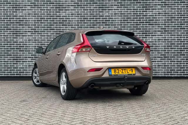 Volvo V40 (2013) thumbnail 4