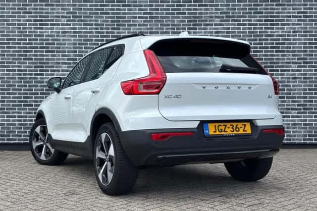 Volvo XC40 (2025) thumbnail 6