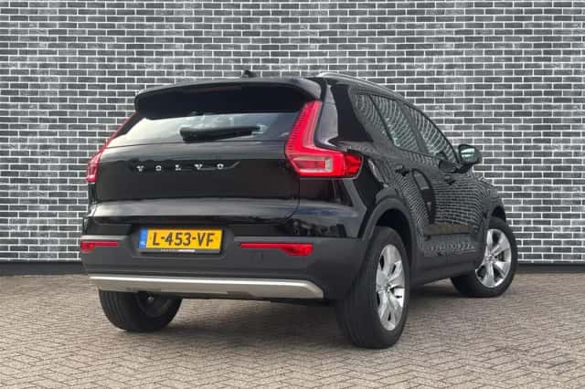 Volvo XC40 (2021) thumbnail 5