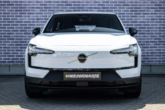 Volvo EX30 (2026) thumbnail 5