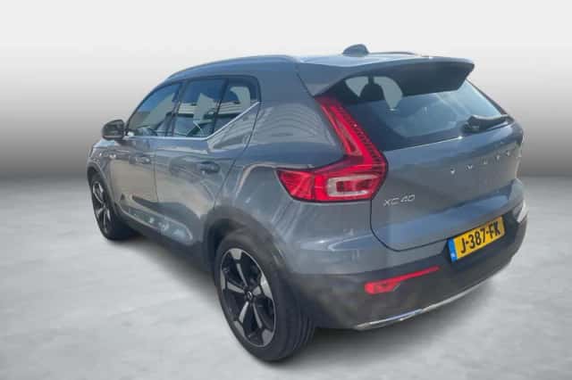 Volvo XC40 (2019) thumbnail 4