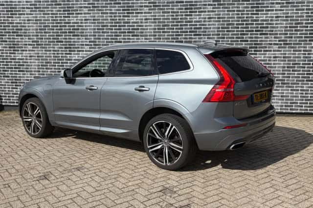 Volvo XC60 (2018) thumbnail 4