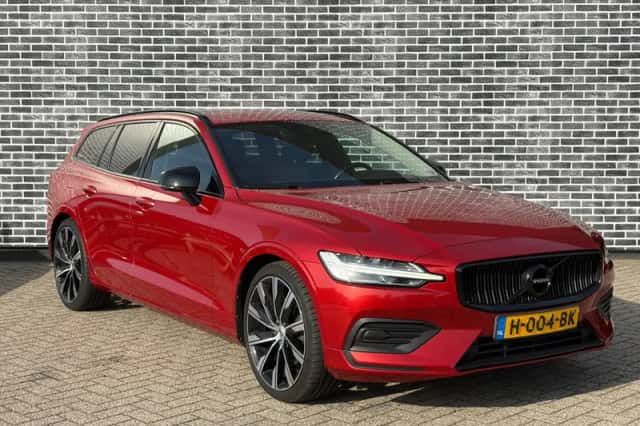 Volvo V60 (2020) thumbnail 3