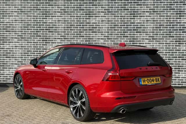 Volvo V60 (2020) thumbnail 4