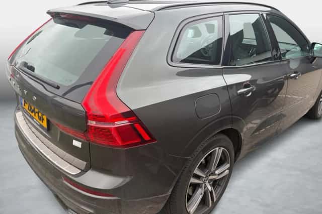 Volvo XC60 (2022) thumbnail 2