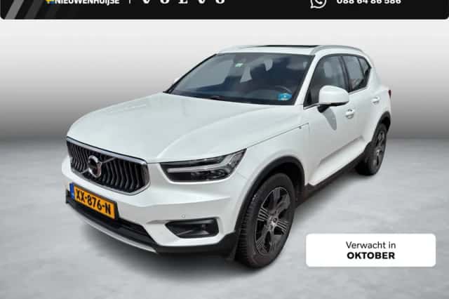 Volvo XC40 (2019) thumbnail 1