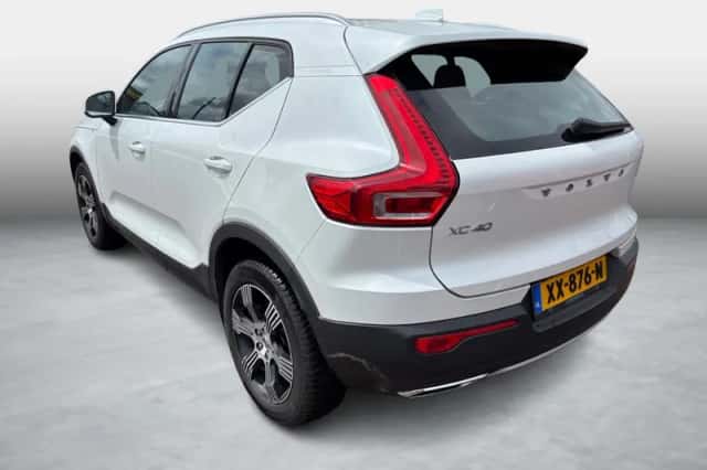 Volvo XC40 (2019) thumbnail 4