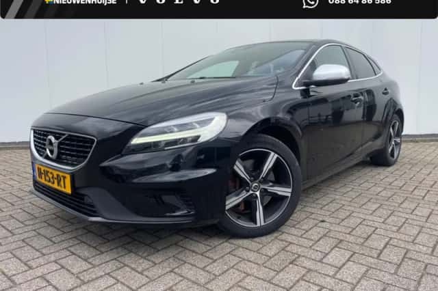 Volvo V40 (2020) thumbnail 1