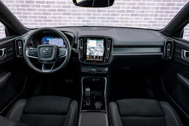 Volvo EX40 (2026) thumbnail 5
