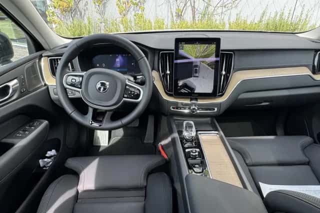 Volvo XC60 (2026) thumbnail 5