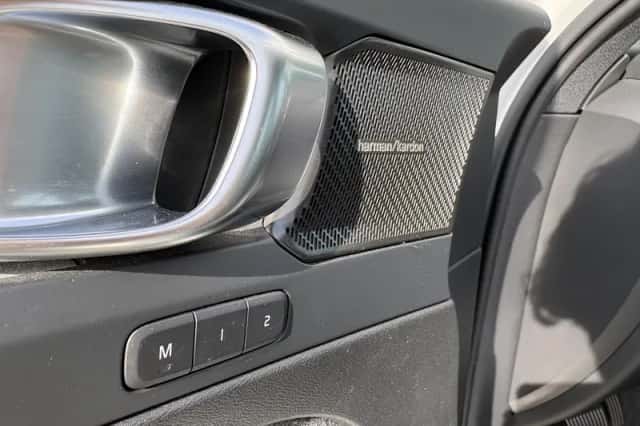 Volvo XC40 (2024) thumbnail 6