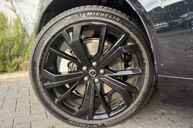 Volvo XC60 (2023) thumbnail 4