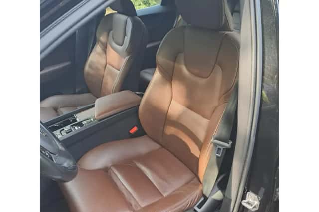 Volvo XC60 (2020) thumbnail 3
