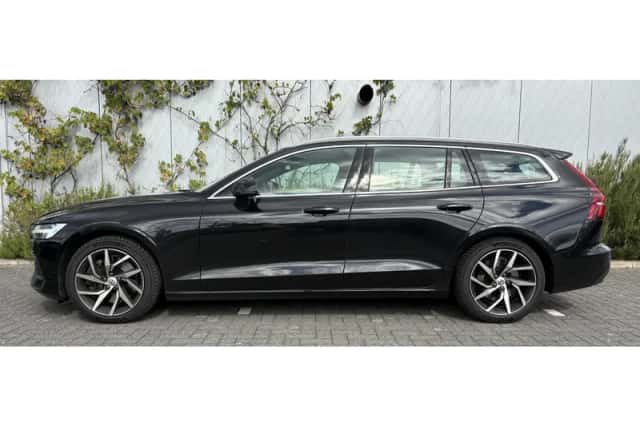Volvo V60 (2019) thumbnail 2