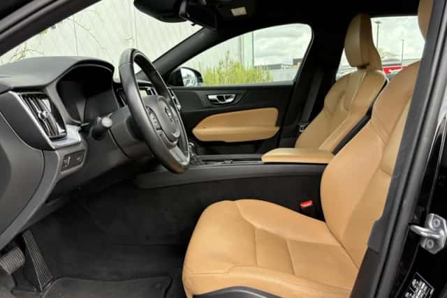 Volvo V60 (2019) thumbnail 5