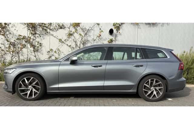 Volvo V60 (2019) thumbnail 2