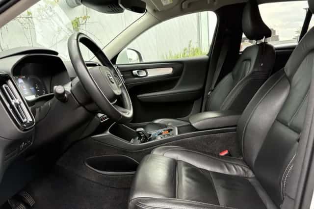 Volvo XC40 (2021) thumbnail 4