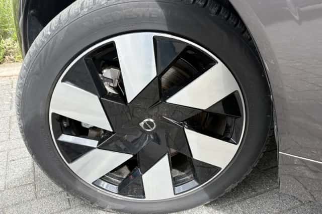 Volvo XC60 (2025) thumbnail 4