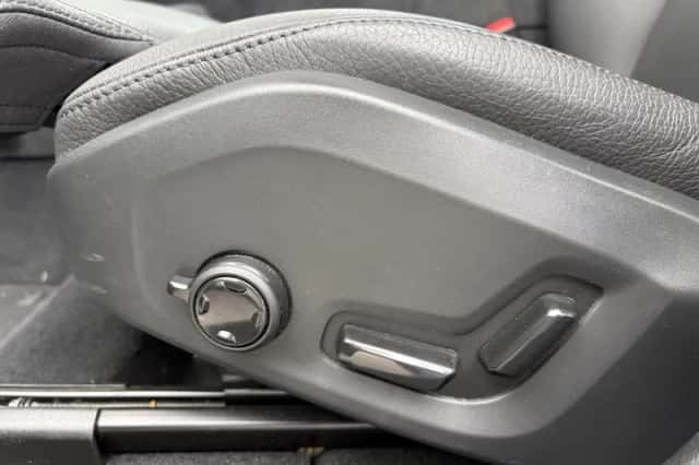 Volvo XC60 (2025) thumbnail 6