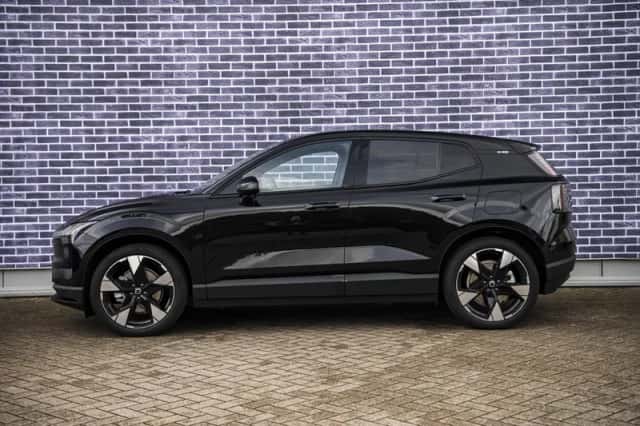 Volvo EX30 (2026) thumbnail 4
