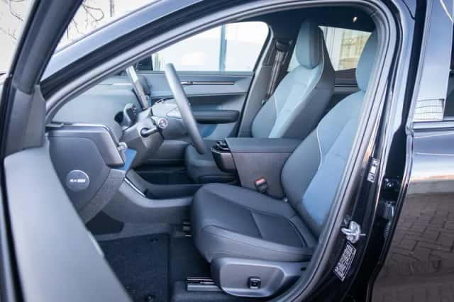 Volvo EX30 (2026) thumbnail 6